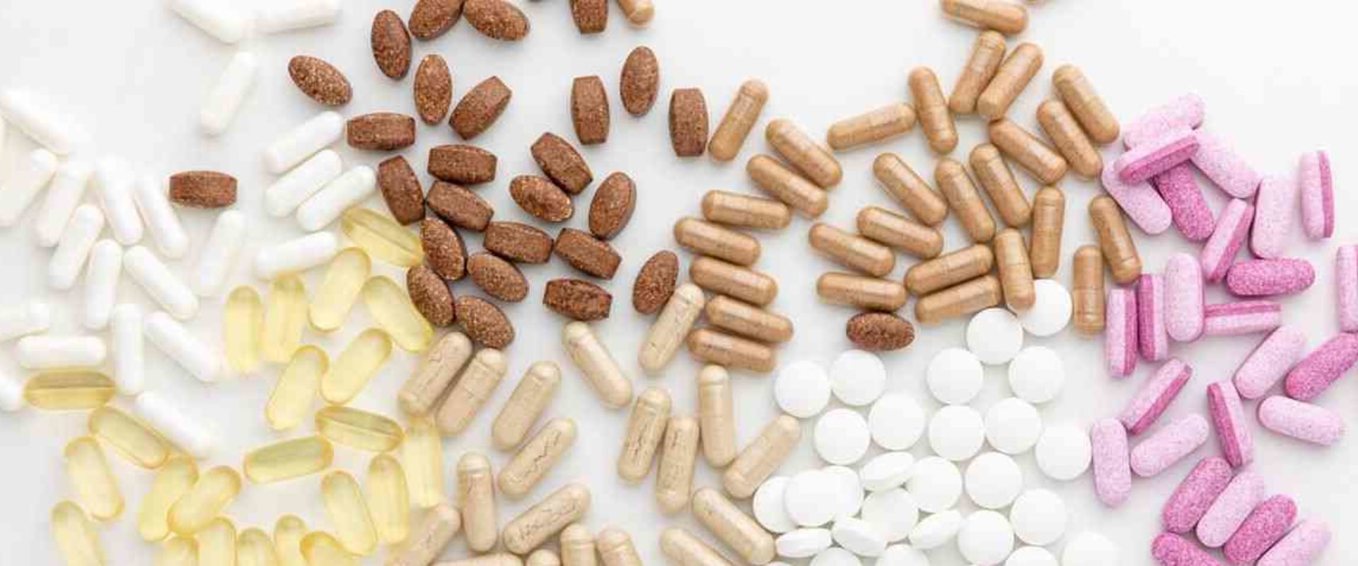 Which vitamins produce toxicity symptoms?